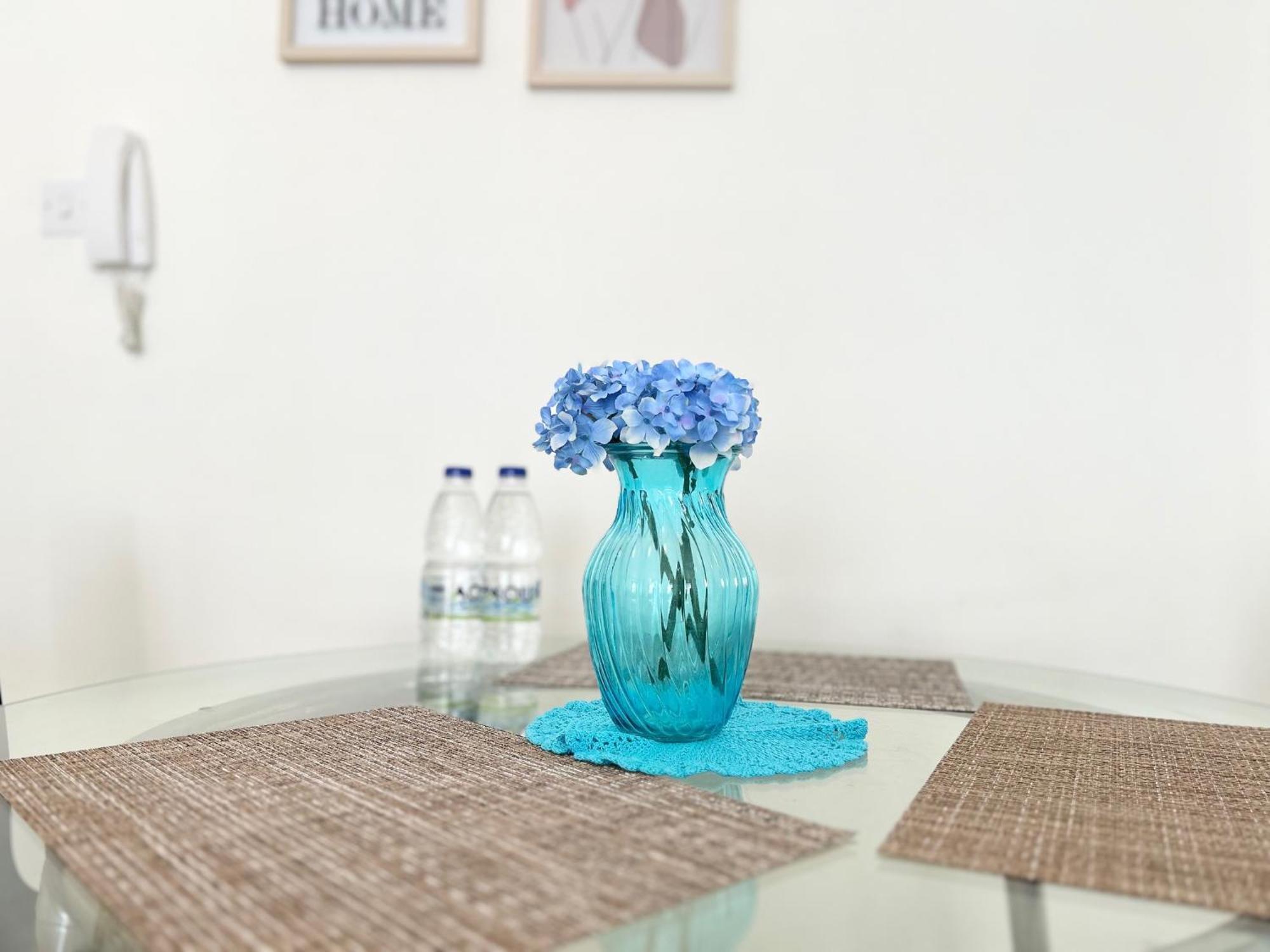 Sun Julz Apartments On The Beach Paphos 外观 照片